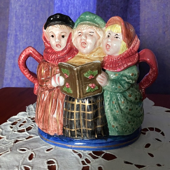 Vintage 1993 F&F Christmas Carol sugar & creamer with spoon - Picture 3 of 9